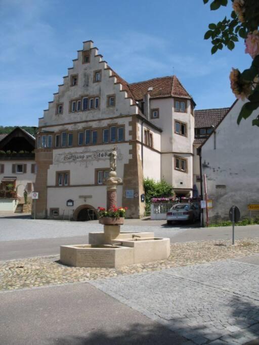 Am Weinberg - Stilvoll, Ruhig, Zum Wohlfuehlen Apartment Pfaffenweiler Exterior photo